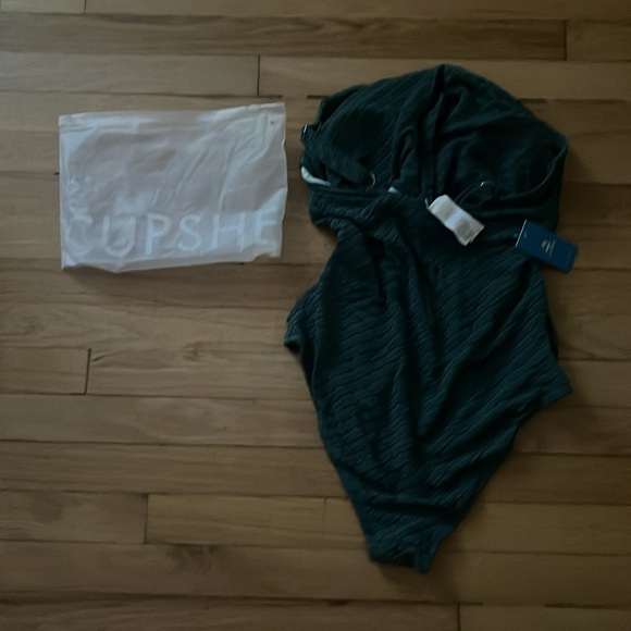 Cupshe one piece green bathing suit size large NWT - Picture 2 of 7